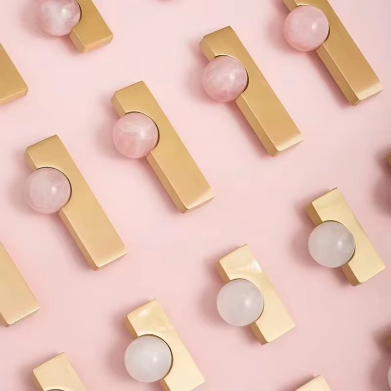 White Crystal Ball+Brass Furni - đánh giá và giá Furniture Hardware Drop Pulls